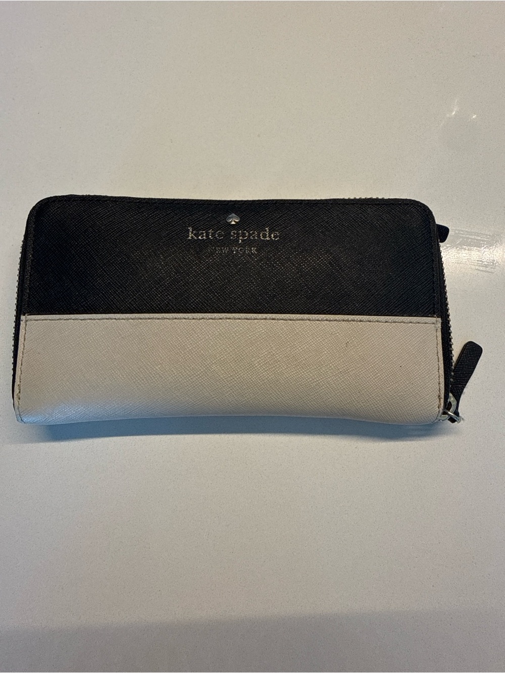Kate Spade New York Colorblock Zip Around Continental Wallet Black Cream Leather